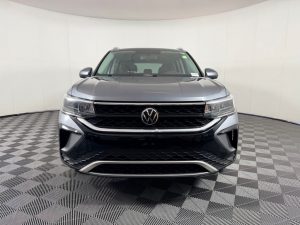 2022 Volkswagen Taos 1.5T SE — thumbnail 1
