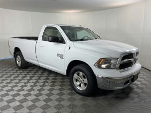 2019 Ram 1500 Classic SLT 4WD Standard Cab — thumbnail 1