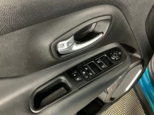 2022 Jeep Renegade Limited — thumbnail 11