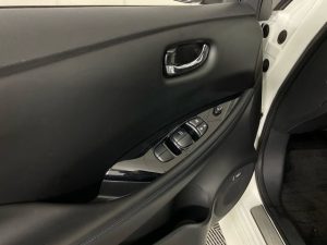 2018 Nissan Leaf SL — thumbnail 12
