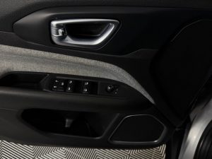 2024 Jeep Compass Latitude 4WD — thumbnail 12