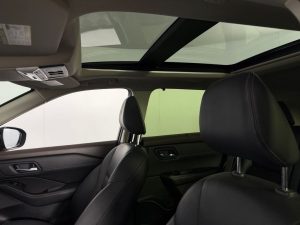 2023 Nissan Rogue SL — thumbnail 13