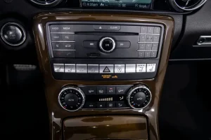 2019 Mercedes-Benz SLC 300 Convertible — thumbnail 13