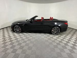 2022 BMW M4 Competition AWD Convertible — thumbnail 2