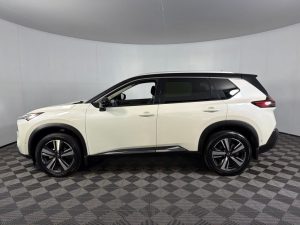2023 Nissan Rogue SL — thumbnail 3
