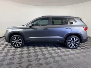 2022 Volkswagen Taos 1.5T SE — thumbnail 4