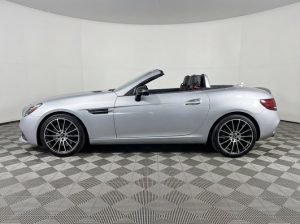 2019 Mercedes-Benz SLC 300 Convertible — thumbnail 3