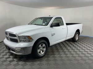 2019 Ram 1500 Classic SLT 4WD Standard Cab — thumbnail 3