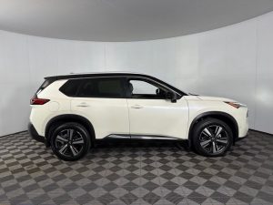 2023 Nissan Rogue SL — thumbnail 4