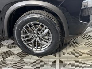 2023 Nissan Rogue S AWD — thumbnail 5