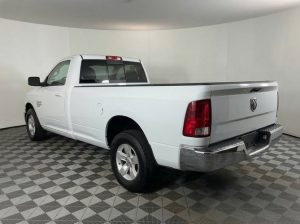 2019 Ram 1500 Classic SLT 4WD Standard Cab — thumbnail 4