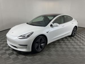 2019 Tesla Model 3 Standard Range Plus RWD Sedan — thumbnail 4
