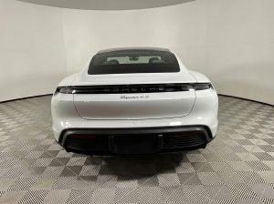 2020 Porsche Taycan 4S AWD Sedan — thumbnail 4