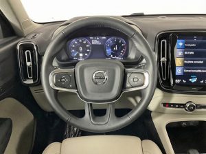 2021 Volvo XC40 Momentum AWD — thumbnail 5