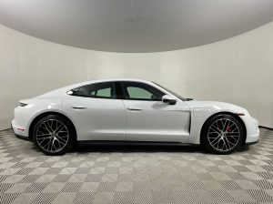 2020 Porsche Taycan 4S AWD Sedan — thumbnail 5