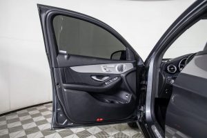 2019 Mercedes-Benz GLC 300 4MATIC® Coupe — thumbnail 6