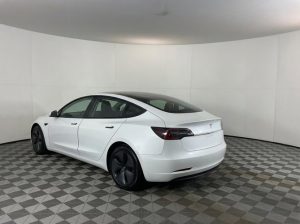 2019 Tesla Model 3 Standard Range Plus RWD Sedan — thumbnail 6