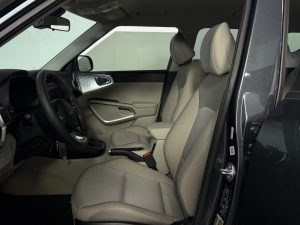 2025 Kia Soul LX — thumbnail 9
