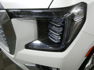 2024 GMC Yukon XL Denali 4WD — thumbnail 10