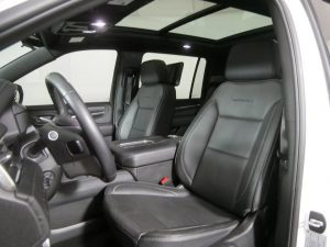 2024 GMC Yukon XL Denali 4WD — thumbnail 12